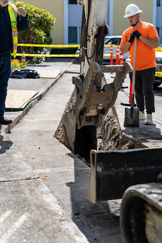 Negocio Aces Four Enterprises - Sewer Repair & Replacement