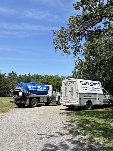 Negocio Irwin's Septic Tank Cleaning, Plumbing And Repair